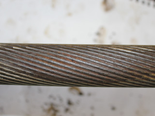 Pénétration du fretting-corrosion jusqu'à la 3eme couche de fils ronds de l'âme métallique